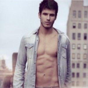 Meet your Posher, Adam